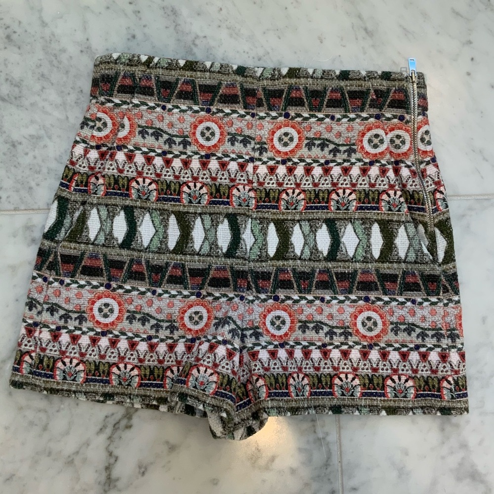 Women’s patterned shorts